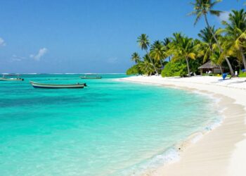 Agatti Island's stunning beaches and clear blue waters.